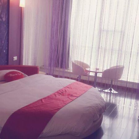 Thank Inn Chain Hotel Shanxi Lvliang Lishi Beichuanghe Road Luliang  Zewnętrze zdjęcie